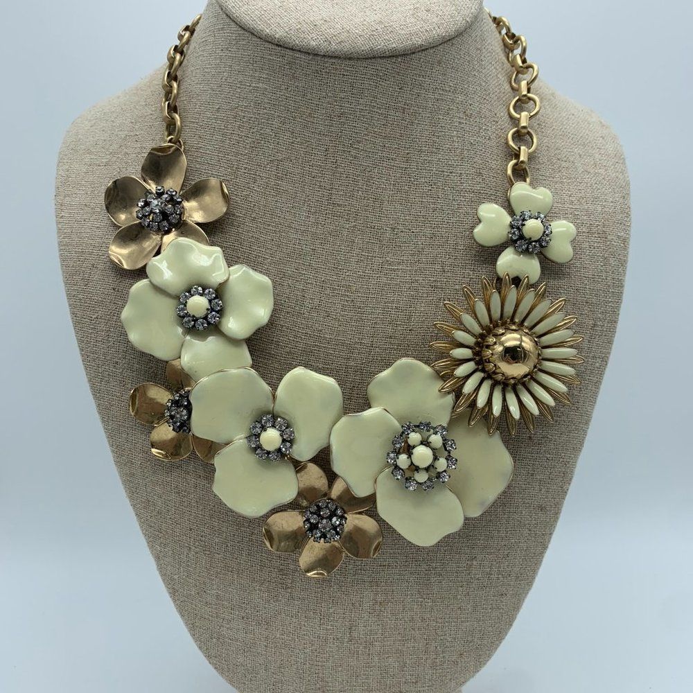 Stella & Dot Bloom Necklace- Hand Painted Enamel Flowers With Czech Glass Stones